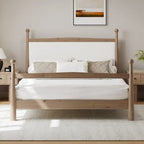 Lit plateforme en bois avec tête de lit capitonnée en bouclette, style moderne du milieu du siècle