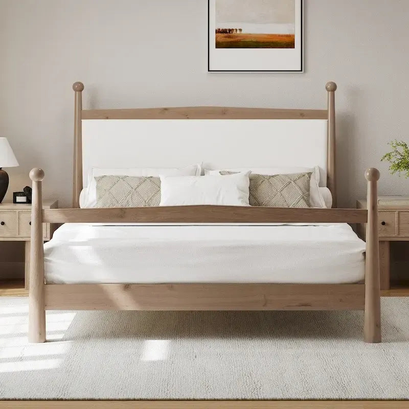 Lit plateforme en bois avec tête de lit capitonnée en bouclette, style moderne du milieu du siècle